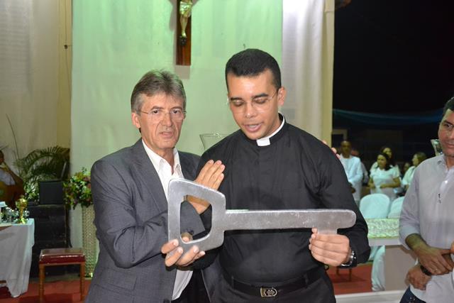 Dom Expedito Lopes realiza Celebração Histórica para receber o Padre Cláudio - Imagem 70