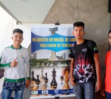 Estudantes de Água Branca participam de campeonato de xadrez em Teresina