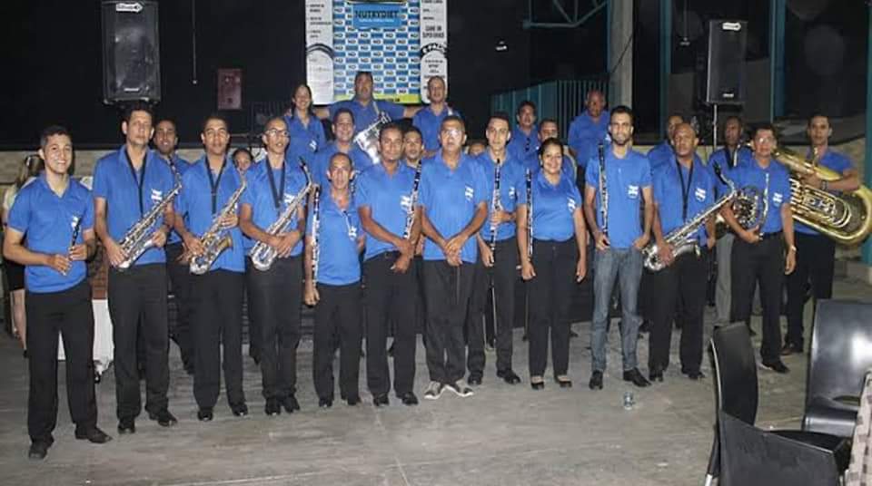 Secretaria de Educação traz para Desfile Cívico quinta feira, um show das bandas de música - Imagem 8