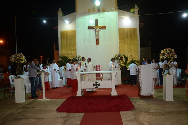 Multidão prestigia Missa Solene em Honra de Nossa Senhora do Perpétuo Socorro - Imagem 37