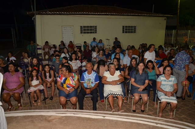 Multidão prestigia Missa Solene em Honra de Nossa Senhora do Perpétuo Socorro - Imagem 18