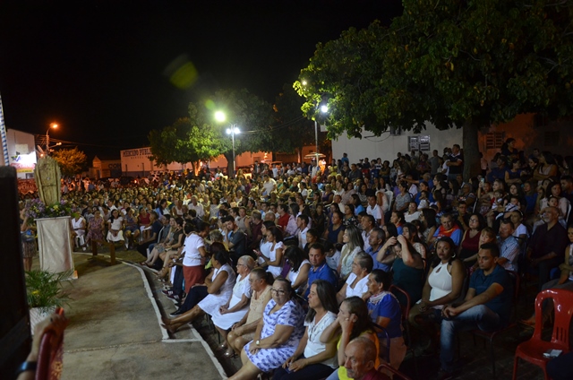 Multidão prestigia Missa Solene em Honra de Nossa Senhora do Perpétuo Socorro - Imagem 21