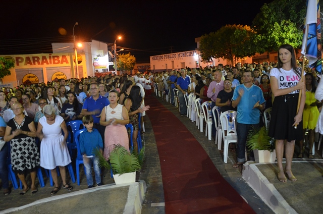 Multidão prestigia Missa Solene em Honra de Nossa Senhora do Perpétuo Socorro - Imagem 32