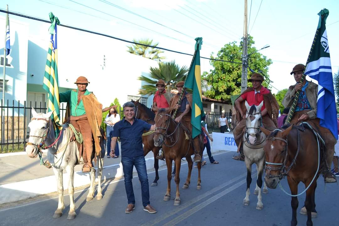 Não foi só um desfile e sim um chamamento para o respeito à Diversidade Cultural  - Imagem 37