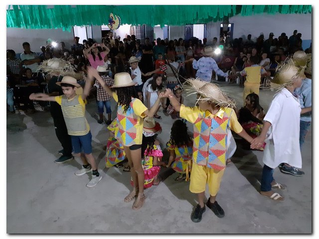 Festa Folclórica na Escola Porfírio Mendes de Moura - Imagem 8