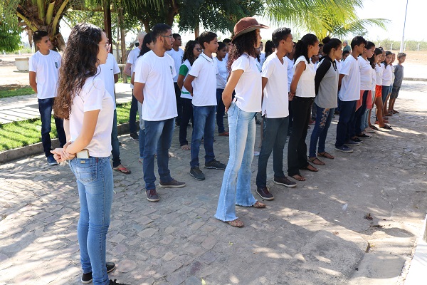 Alunos do Pelotão Mirim tiveram oficina com Esquadrão de Polícia Montada  - Imagem 1