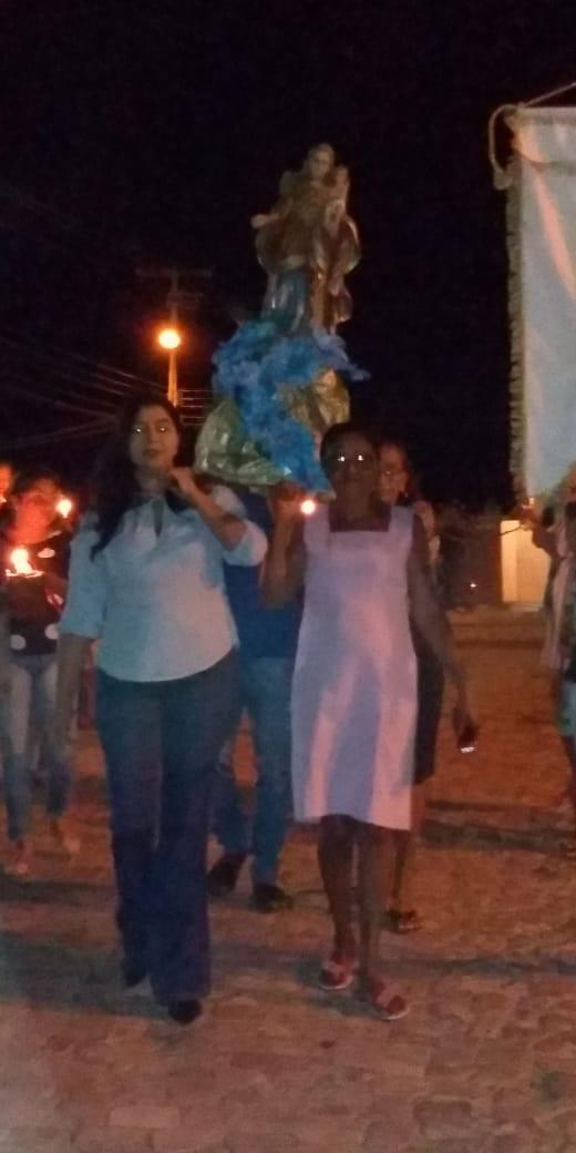 Na segunda noite de novena a comunidade recebe imagem de Nossa Senhora da Saúde - Imagem 14