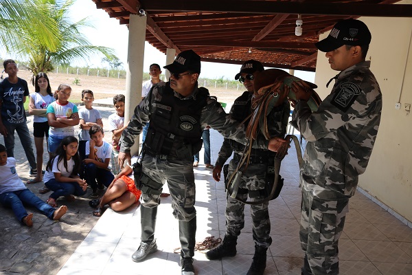 Alunos do Pelotão Mirim tiveram oficina com Esquadrão de Polícia Montada  - Imagem 11