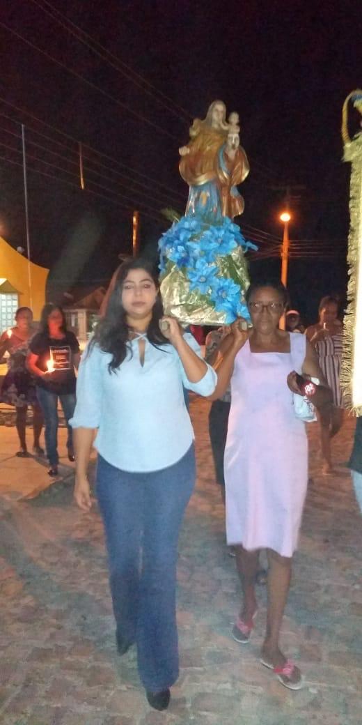 Na segunda noite de novena a comunidade recebe imagem de Nossa Senhora da Saúde - Imagem 11
