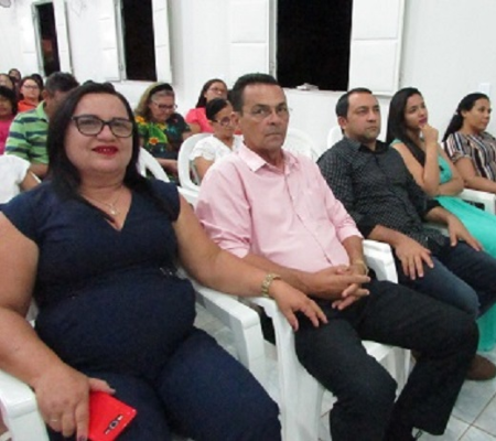 Prefeito Ananias André participa das festividades na Igreja O Brasil Para Cristo