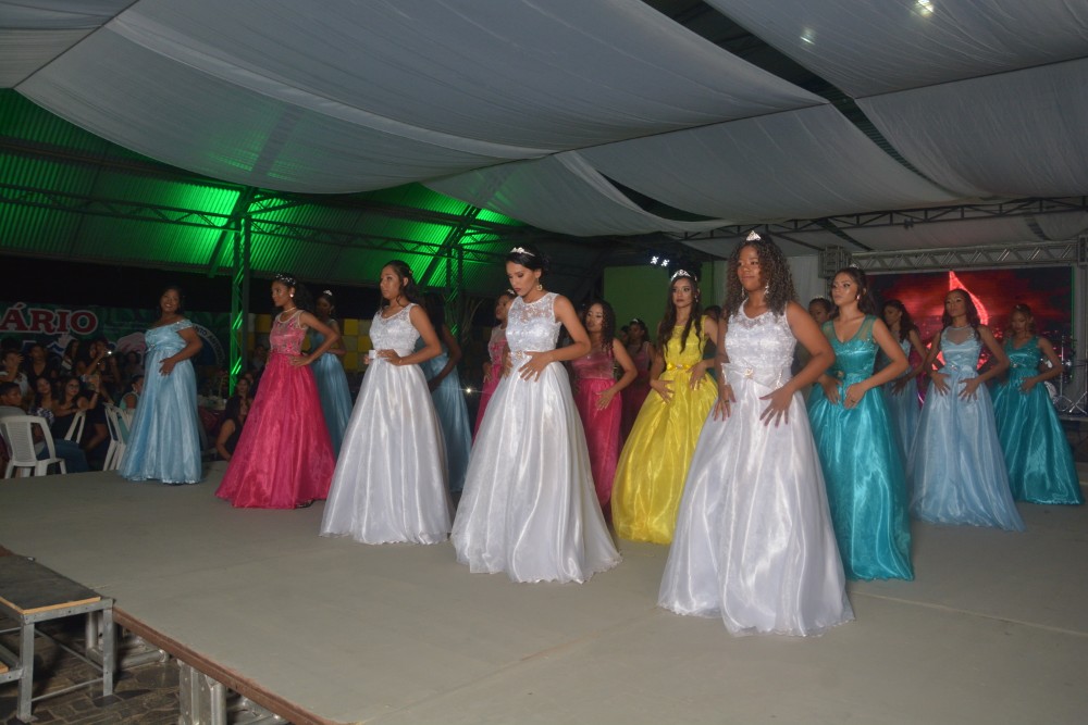 Prefeitura de Barras realiza tradicional Festa das Debutantes durante as comemorações do seu aniversário. - Imagem 5