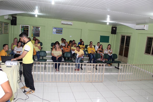Servidores da saúde participam de palestra sobre o setembro amarelo  - Imagem 15