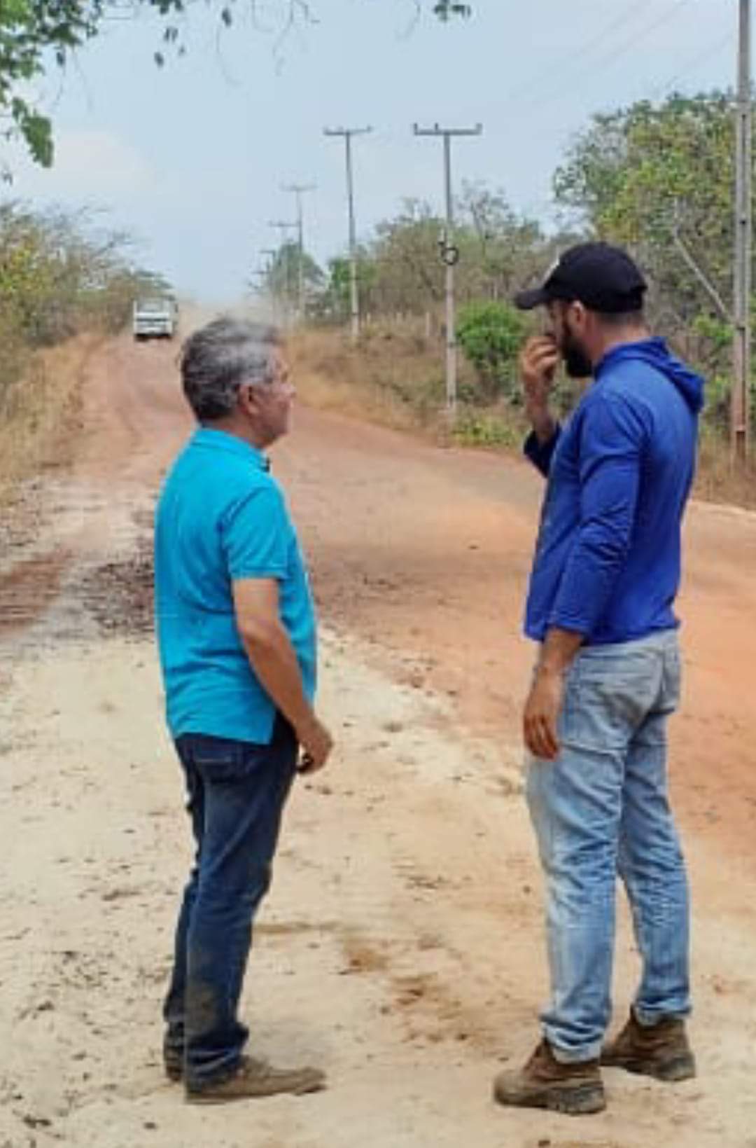 Prefeito João Luiz intensifica melhorias nas estradas do município - Imagem 1
