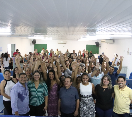 Prefeito Wagner Coelho realiza cerimônia de posse de servidores aprovados em concurso público 