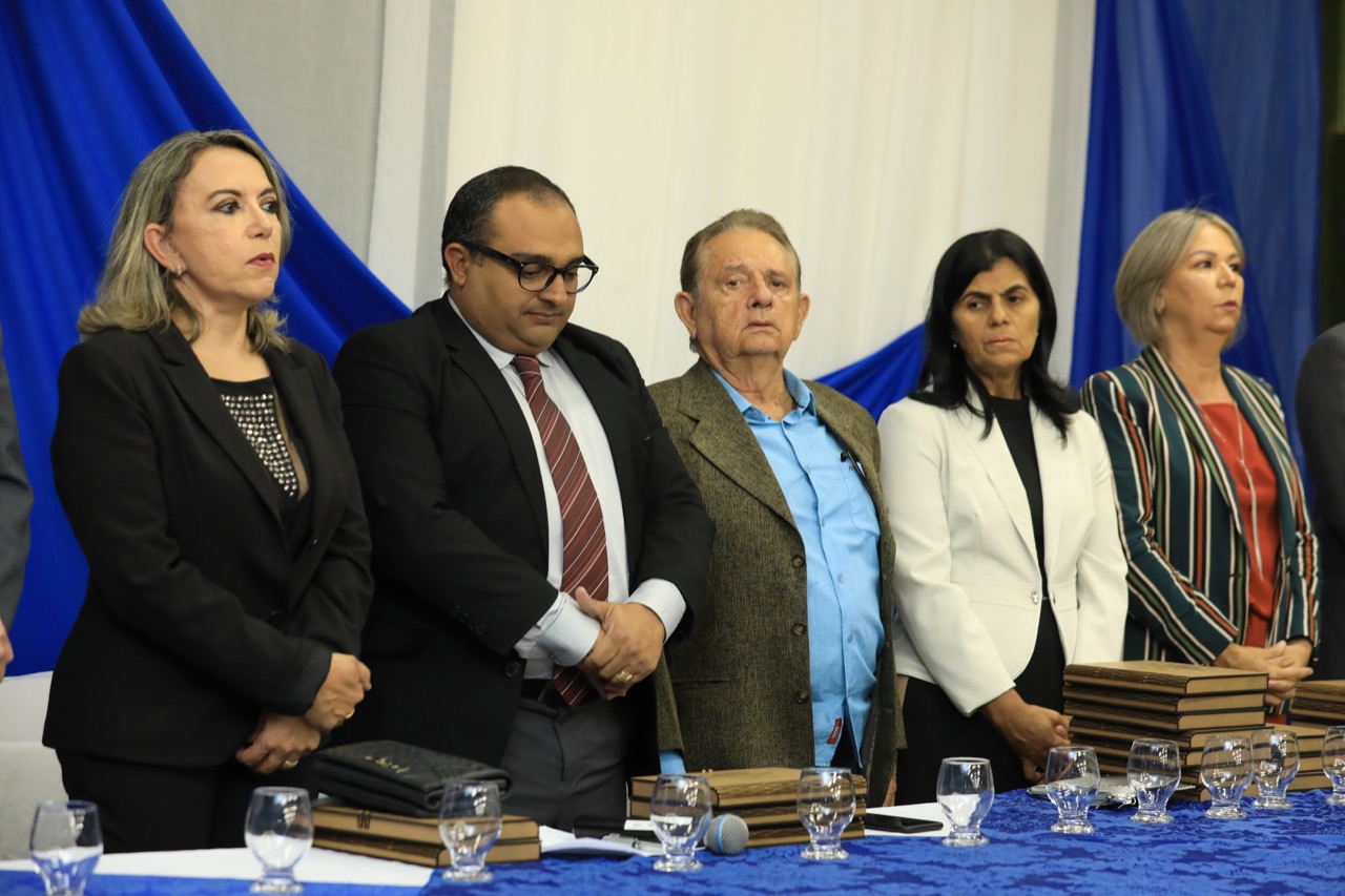 Poder Legislativo confere 40 títulos de cidadão e cidadã Uruçuiense  - Imagem 1