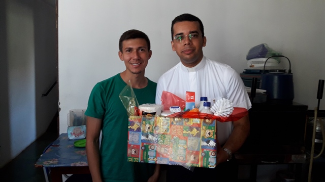 Padre Cláudio visita órgãos públicos de Dom Expedito Lopes - Imagem 44