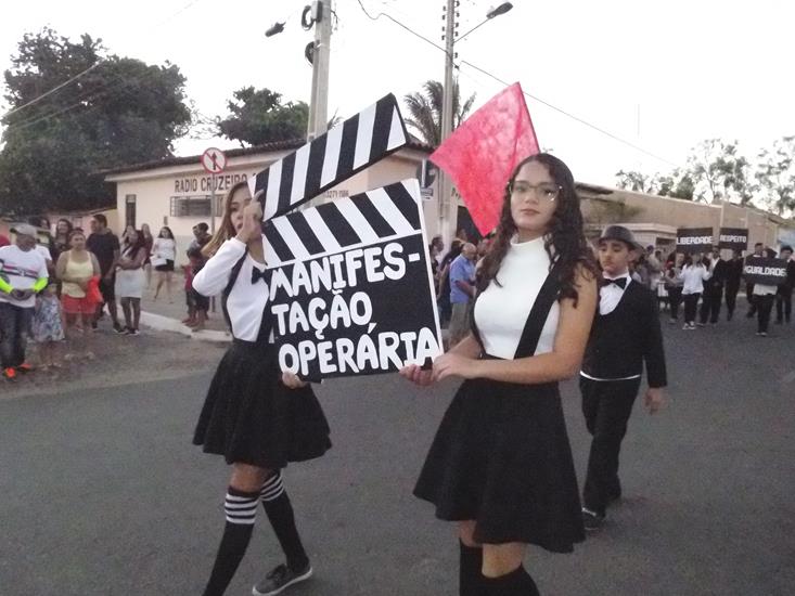 Cinema é tema de desfile cívico de 7 de setembro em Pedro II - Imagem 98