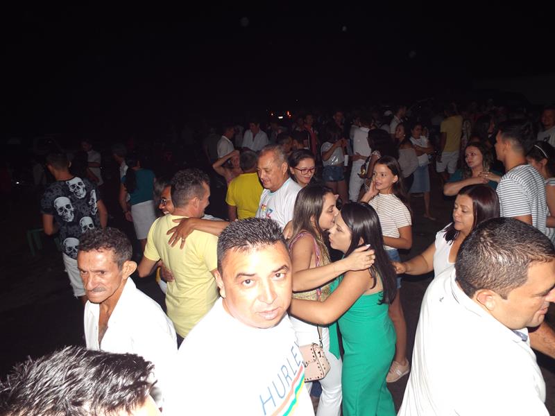 Milton Brandão: Réveillon no Kabana Resende marca a entrada do ano novo em clima de festa e confraternização  - Imagem 212