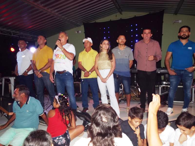 Milton Brandão: Réveillon no Kabana Resende marca a entrada do ano novo em clima de festa e confraternização  - Imagem 111