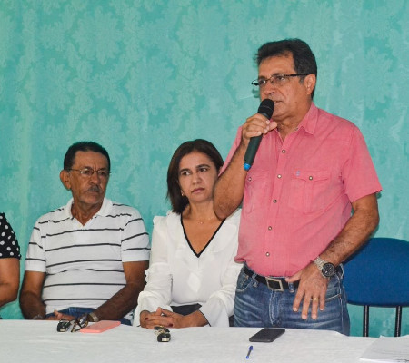 Prefeito Genival Bezerra empossa novos conselheiros tutelares