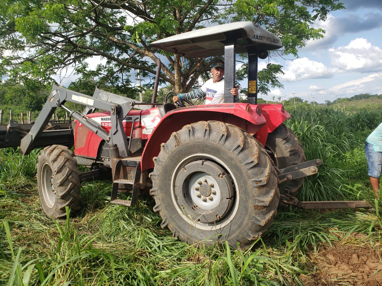 Prefeito intensifica ações na região do Bom Lugar, Brejo e Canafistula - Imagem 6