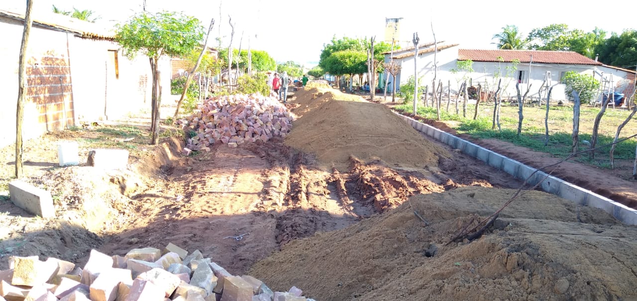 Mais uma obra de calçamento tem início em Santo Inácio - Imagem 10