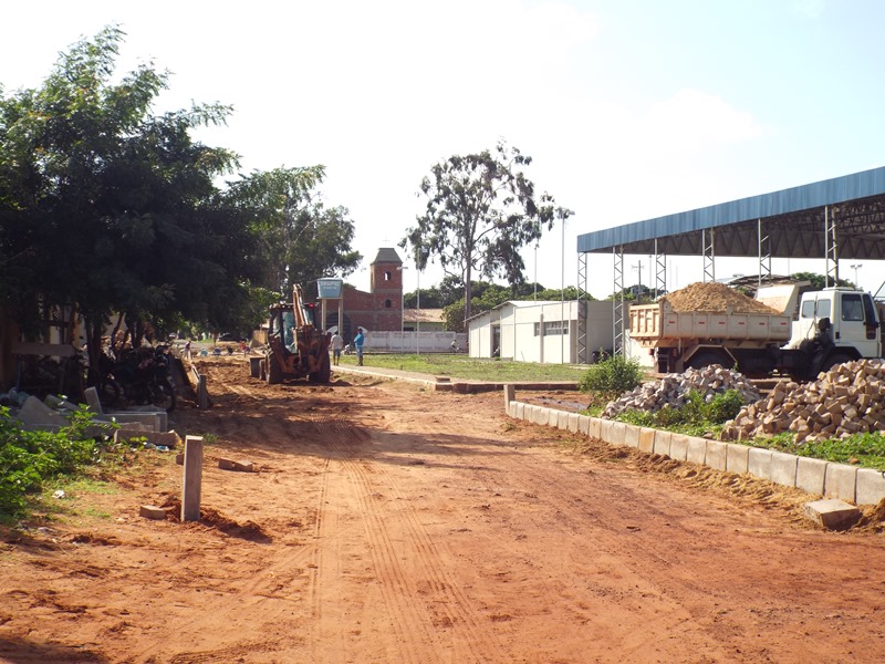 Prefeitura dá início a construção de calçamento na Rua Boa Vista - Imagem 1