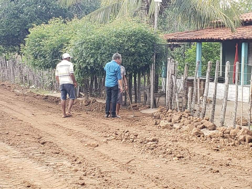 Prefeito instala prefeitura em comunidade da zona rural de Monsenhor Gil - Imagem 12