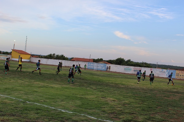 SESI vence o 100% Piauí na primeira rodada do campeonato municipal de futebol de Santo Inácio   - Imagem 10