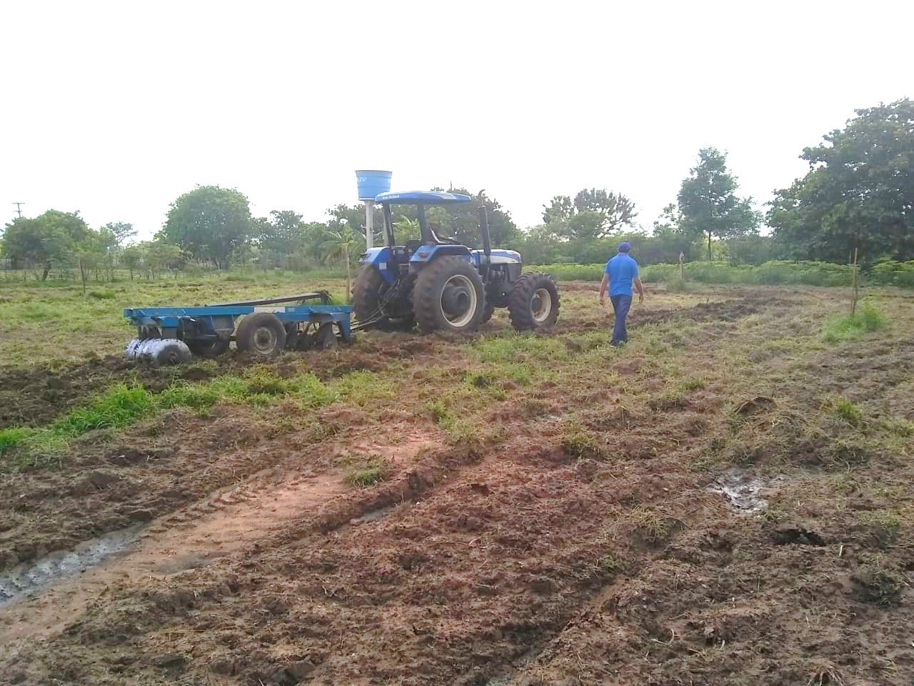 Agricultores familiares de Jatobá do Piauí recebem incentivos do poder público municipal