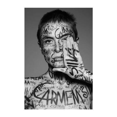 Maria Casadevall publicou duas imagens nesta noite