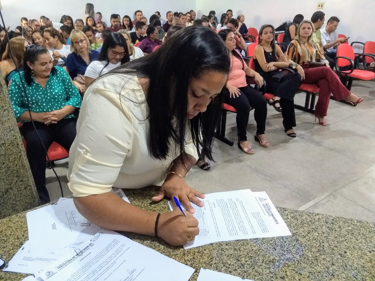 Empossados novos conselheiros tutelar de Monsenhor Gil com a presença de familiares e lideranças políticas - Imagem 10