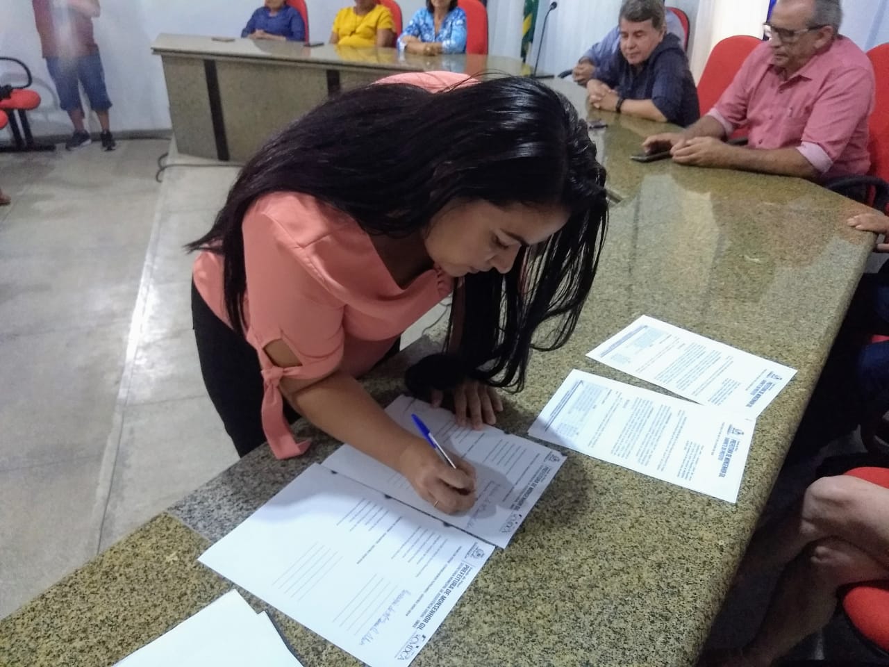 Empossados novos conselheiros tutelar de Monsenhor Gil com a presença de familiares e lideranças políticas - Imagem 5