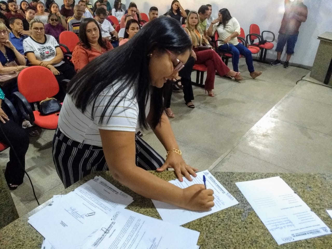 Empossados novos conselheiros tutelar de Monsenhor Gil com a presença de familiares e lideranças políticas - Imagem 4