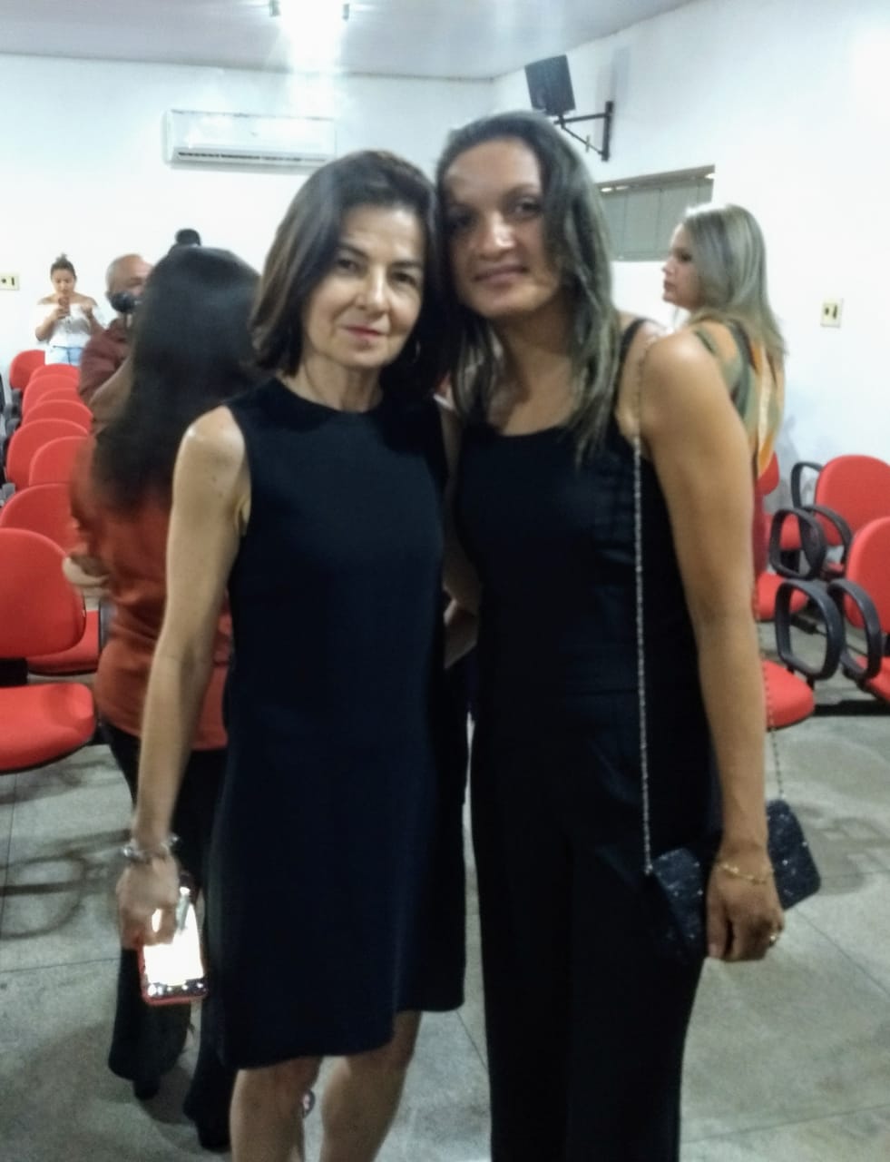 Empossados novos conselheiros tutelar de Monsenhor Gil com a presença de familiares e lideranças políticas - Imagem 18