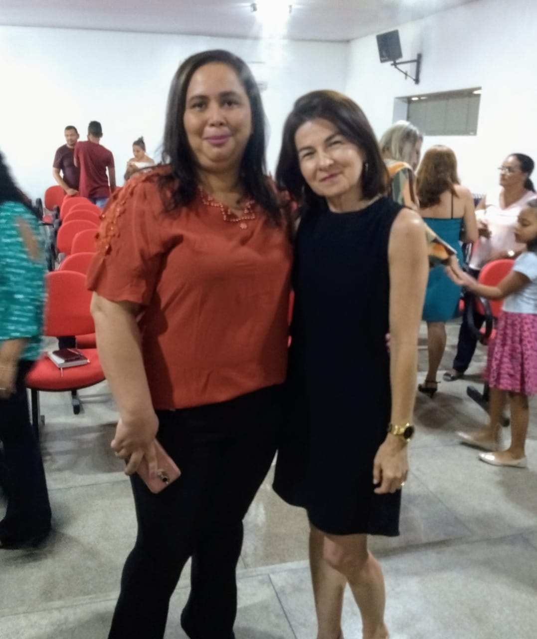 Empossados novos conselheiros tutelar de Monsenhor Gil com a presença de familiares e lideranças políticas - Imagem 16