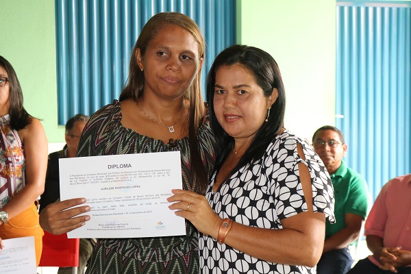 Empossados novos Conselheiros Tutelares - Imagem 12