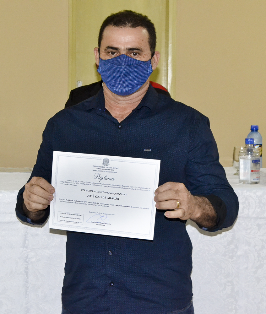 Prefeito eleito Genival Bezerra é diplomado pela Justiça Eleitoral - Imagem 10