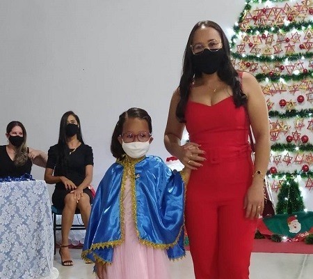 Sistema Objetivo de Ensino de Pedro II encerra ano letivo com festa e lançamento de Ebook