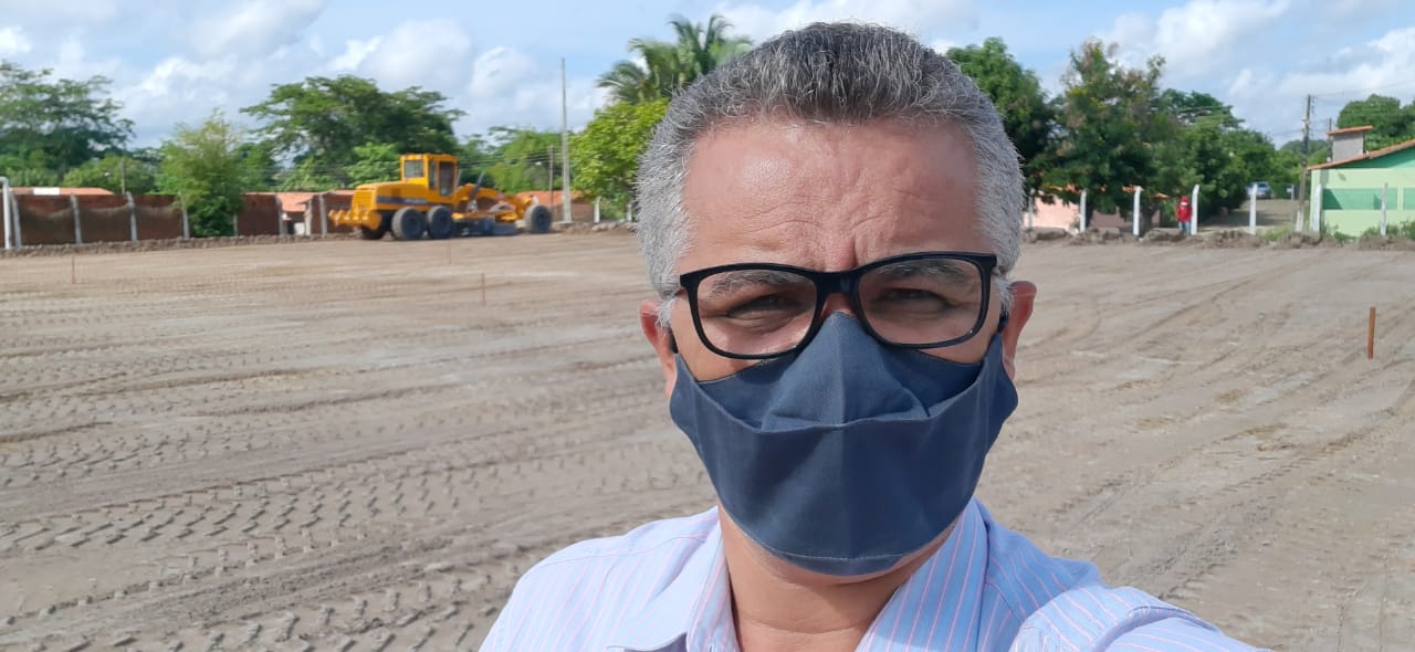 Obras aceleradas de construção do Estádio Cariocão em Monsenhor Gil - Imagem 4