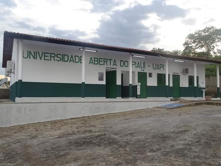 Governador Wellington Dias e equipe do governo visitam Jatobá do Piauí e entregam obras relevantes no município. - Imagem 15