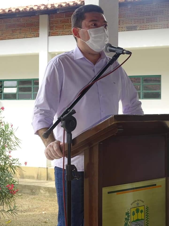 Governador Wellington Dias e equipe do governo visitam Jatobá do Piauí e entregam obras relevantes no município. - Imagem 6