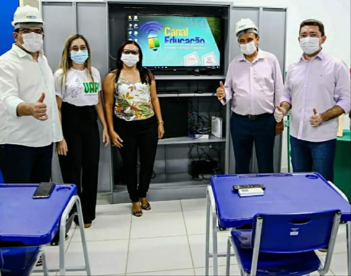 Governador Wellington Dias e equipe do governo visitam Jatobá do Piauí e entregam obras relevantes no município. - Imagem 8