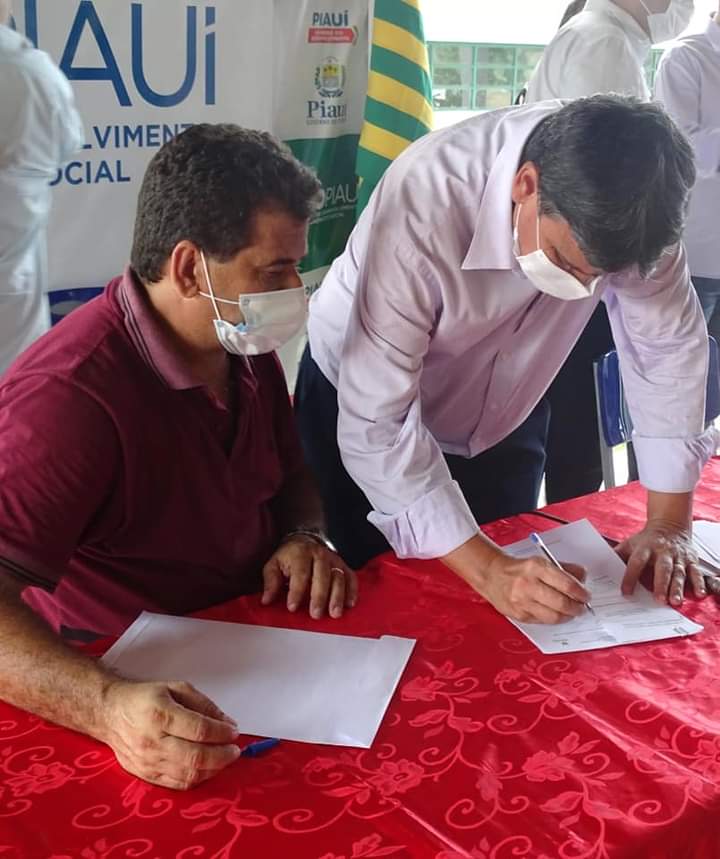 Governador Wellington Dias e equipe do governo visitam Jatobá do Piauí e entregam obras relevantes no município. - Imagem 14