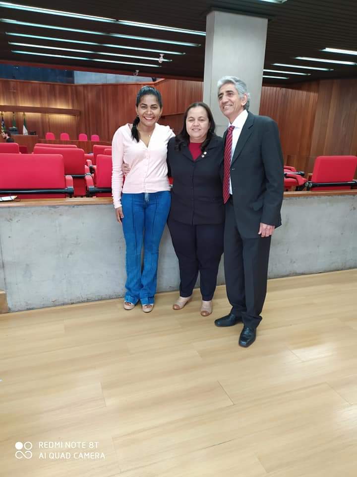 Monsenhor Gil no parlamento estudual na pessoa da líder Elisângela Moura - Imagem 7
