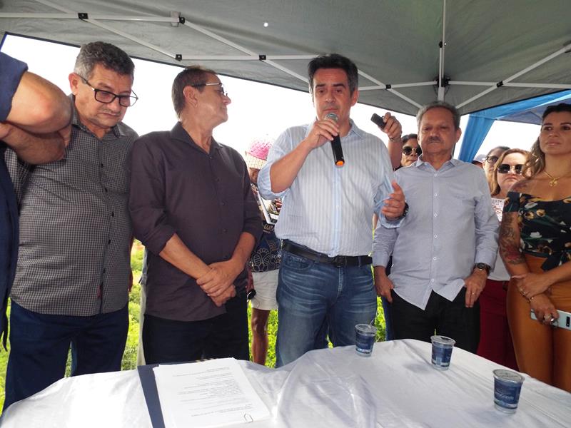 Assinada ordem de serviço para revitalização do Açude Joana, em Pedro II - Imagem 38