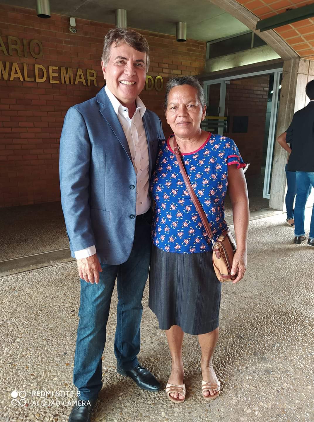 Monsenhor Gil no parlamento estudual na pessoa da líder Elisângela Moura - Imagem 5