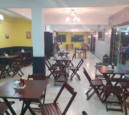 Você já conhece o Village Food em Água Branca?