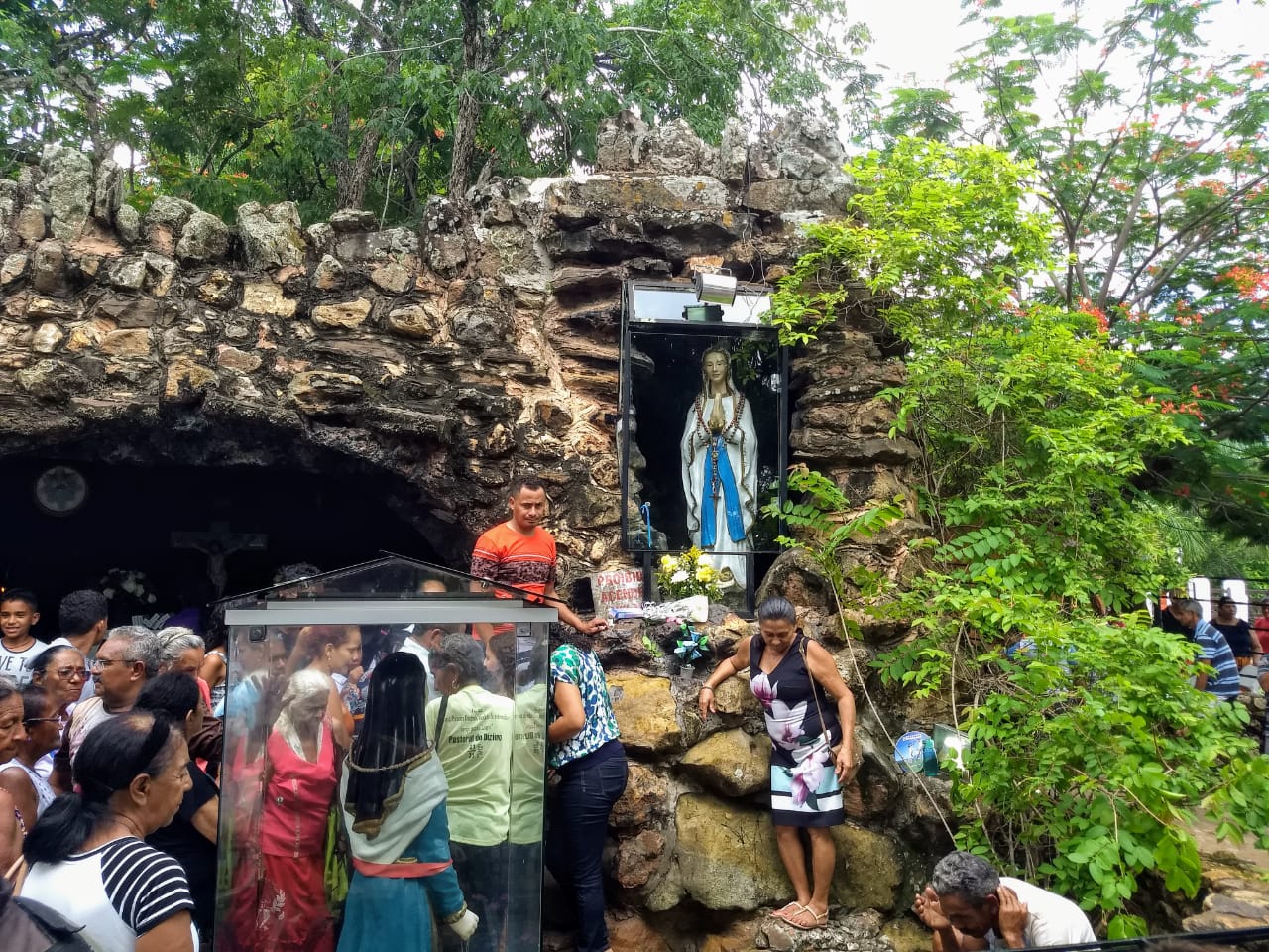 Fé e devoção em Gruta Betânia em torno de Nossa Senhora de Lourdes, neste 11 de fevereiro - Imagem 25