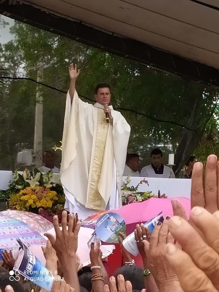 Fé e devoção em Gruta Betânia em torno de Nossa Senhora de Lourdes, neste 11 de fevereiro